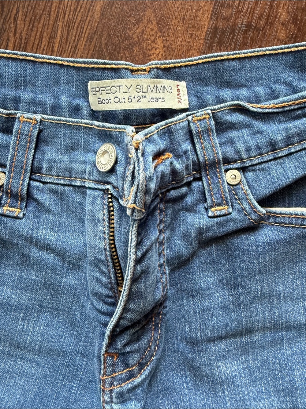 Levi's Perfectly Slimming 512 Women's Slim Bootcut Blue Studded Denim Jeans - Picture 3 of 9